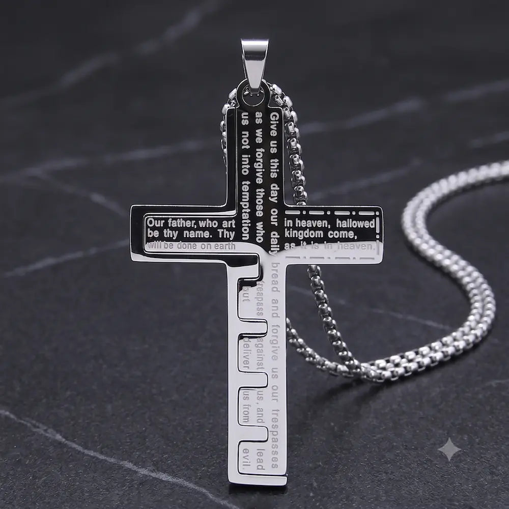 Collar masculino Élite Luxe en acero inoxidable 316L color plata con diseño grabado y estilo minimalista premium. Accesorio versátil para uso diario, ropa casual elegante y moda masculina en México.